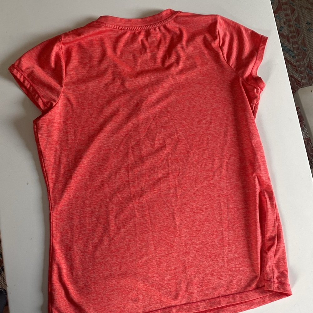 Athletic Top - Picture 4 of 4